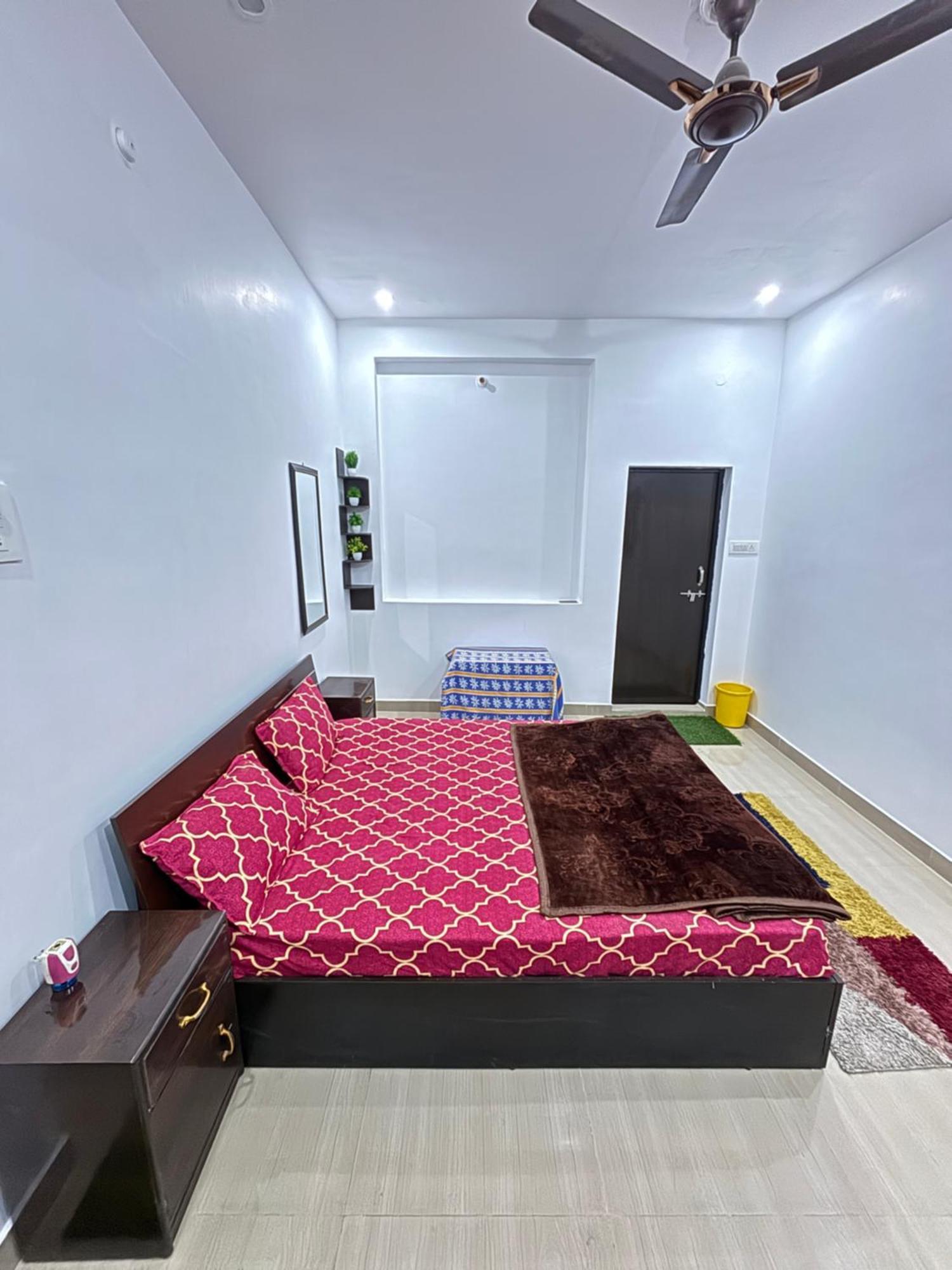 Srivastavas Home Allāhābād Junction المظهر الخارجي الصورة